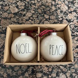 Ese Dunn NOWL PEACE ornaments  Set