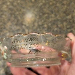 Souvenir Patenovi 1" shallow glass dish 4.5" diameter