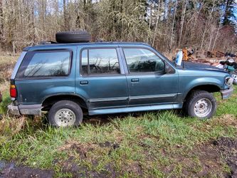 Ford Explorer Parting Out