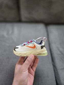 Nike Air Max 270 React Travis Scott (size 6c)
