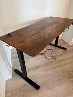 High Adjustable electric standing desk 55”