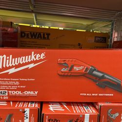 Milwaukee M12 Cordless Copper Tubing Cutter