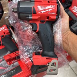 Milwaukee M18 Fuel Mid Torque 1/2 Impact Wrench Tool Only