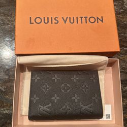 Louis Vuitton Passport cover 