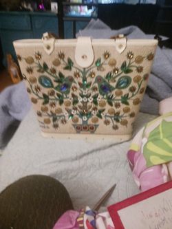 End.   Colĺins. It's Called The Money Tree Box Purse 1965 Wooden Bottom