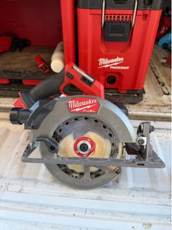 Milwaukee circular saw