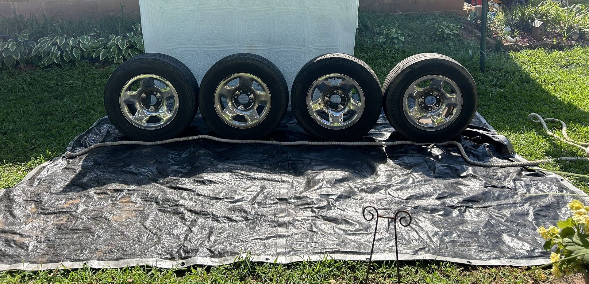 Set Of Tires And Rims !!Two Matching Two Do Not!!