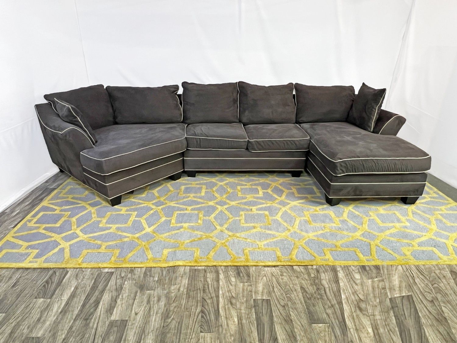 ( Delivery Available ) Raymour & Flanigan Foresthill Large Dark Gray Sectional Couch