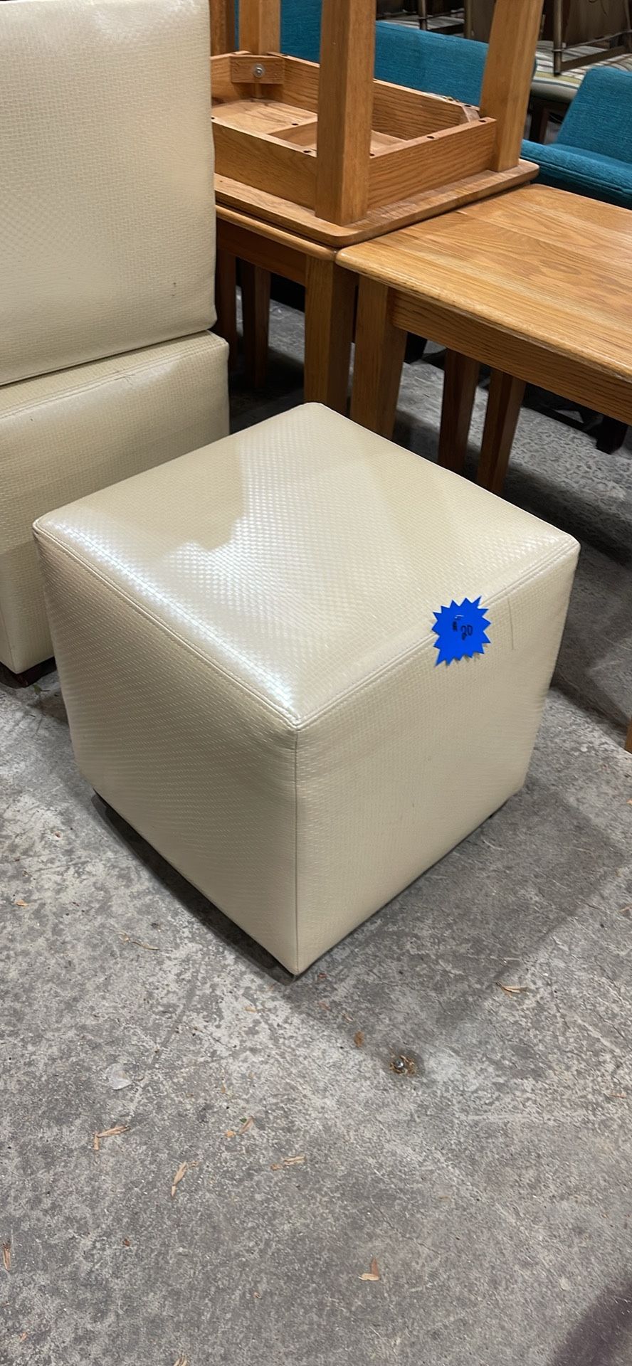 19 X 19 Ottoman