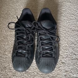 Adidas basketball shoe