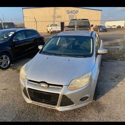 Ford Focus Hatchback 2010
