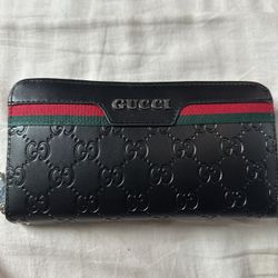 Women’s Gucci Wallet