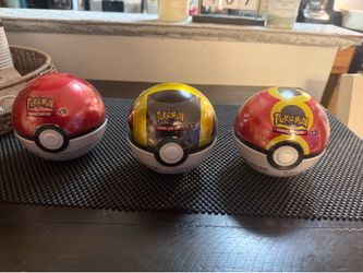 Pokemon First Partner Series 2 & pokeball