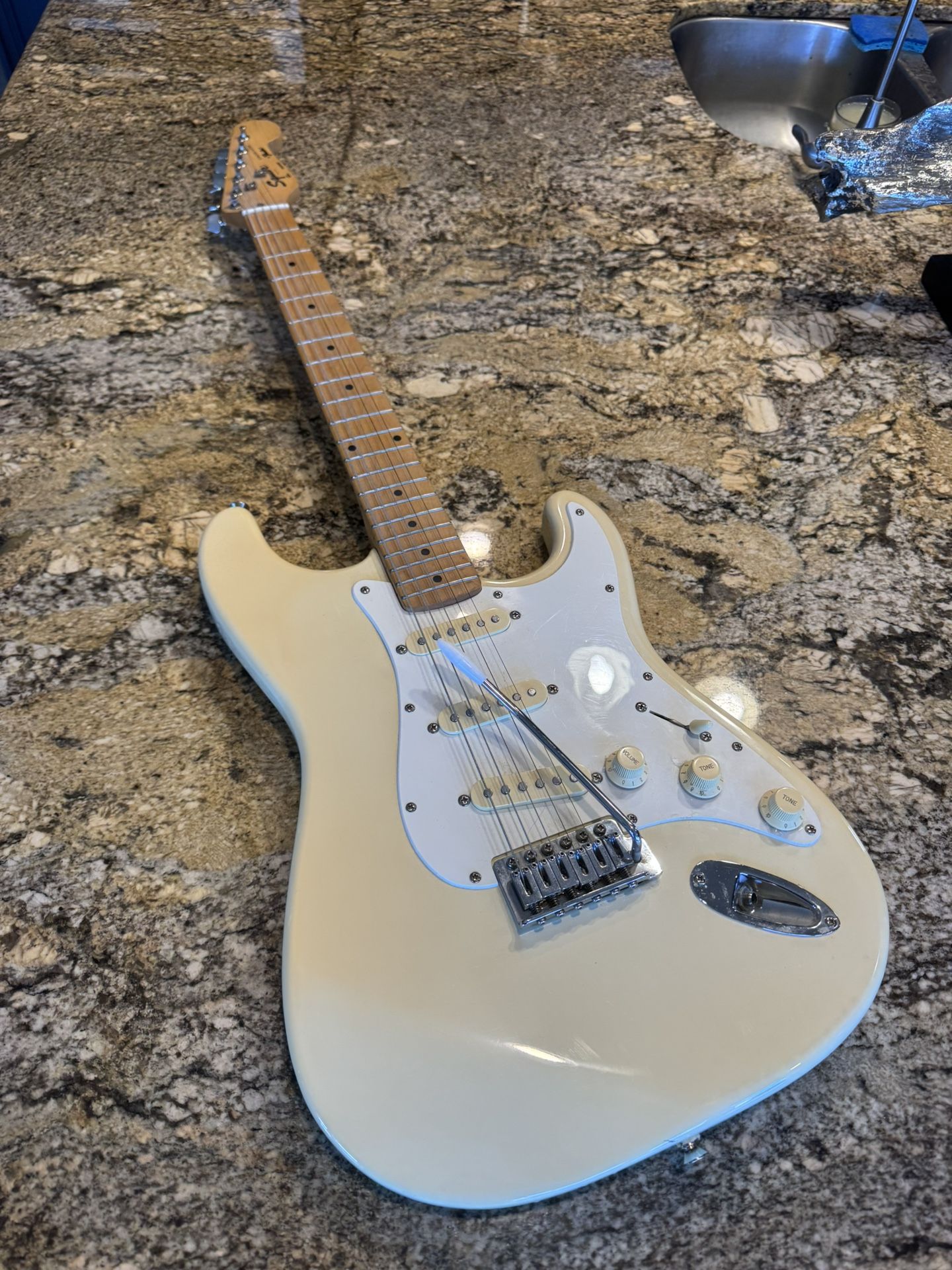 Fender Standard Stratocaster Electric Guitar - Olympic White