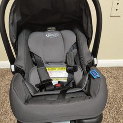 Graco - Infant Car Seat (New)