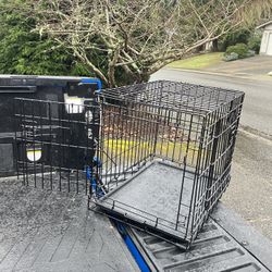 Small Dog Puppy Rabbit Kennel Crate Collapsible like New 24” L by 17”W 19”