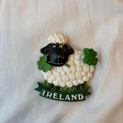 Official Ireland Sheep Collectible Tourist Travel Magnet Souvenir