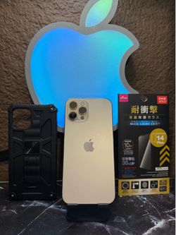 Gold iPhone 12 Pro Max 128GB UNLOCKED Used 99% Health (CASE & PROTECTOR FREE)