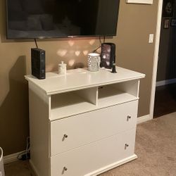 White Dresser & nightstand 