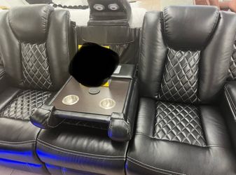Sectional black