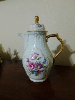 Antique Rosenthal coffe por in the Sanssouci Diplomat