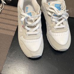 TENIS REEBOK SIZE 8