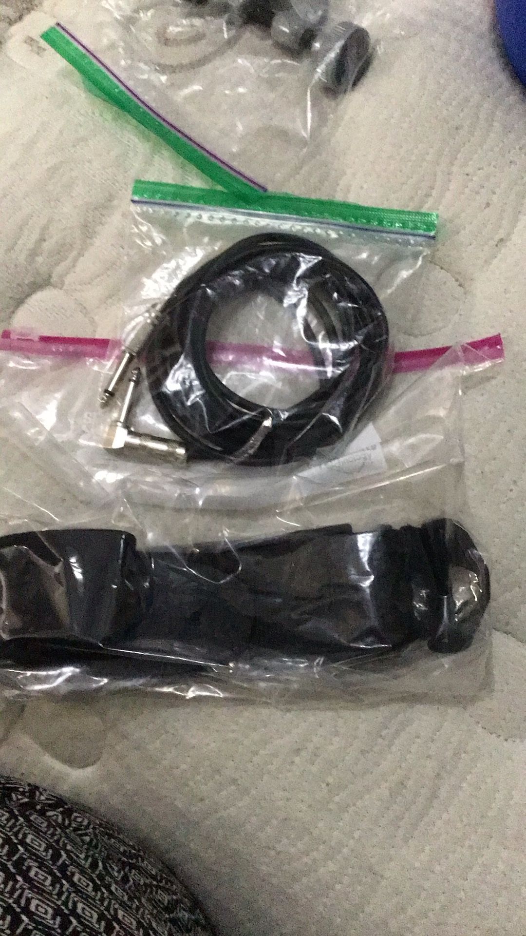 Guitar Strap & Amp Plug-in 6” Cord