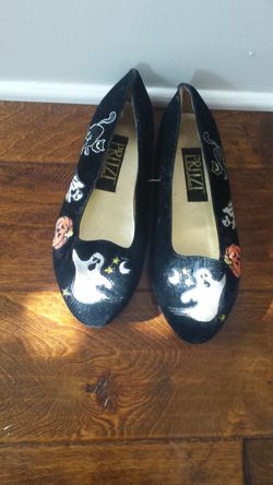 Girls embroidered Halloween flats, sz 3.5M, NEW!