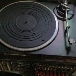 Technics SLQ-33 Direct Drive Turntable 