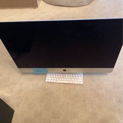 30” Apple Computer And Keyboard 