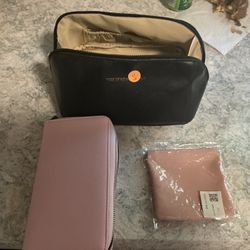 New Rose Of No Man’s Land Makeup Bag With Wallet And Purse