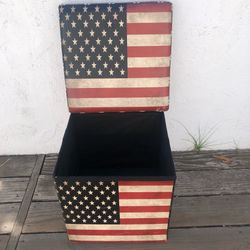 Foldable USA Flag Ottoman Storage Seat Box (Silver Lake)