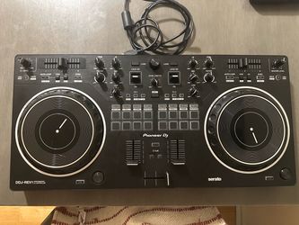 DJ controller Pioneer DDJ-REV1