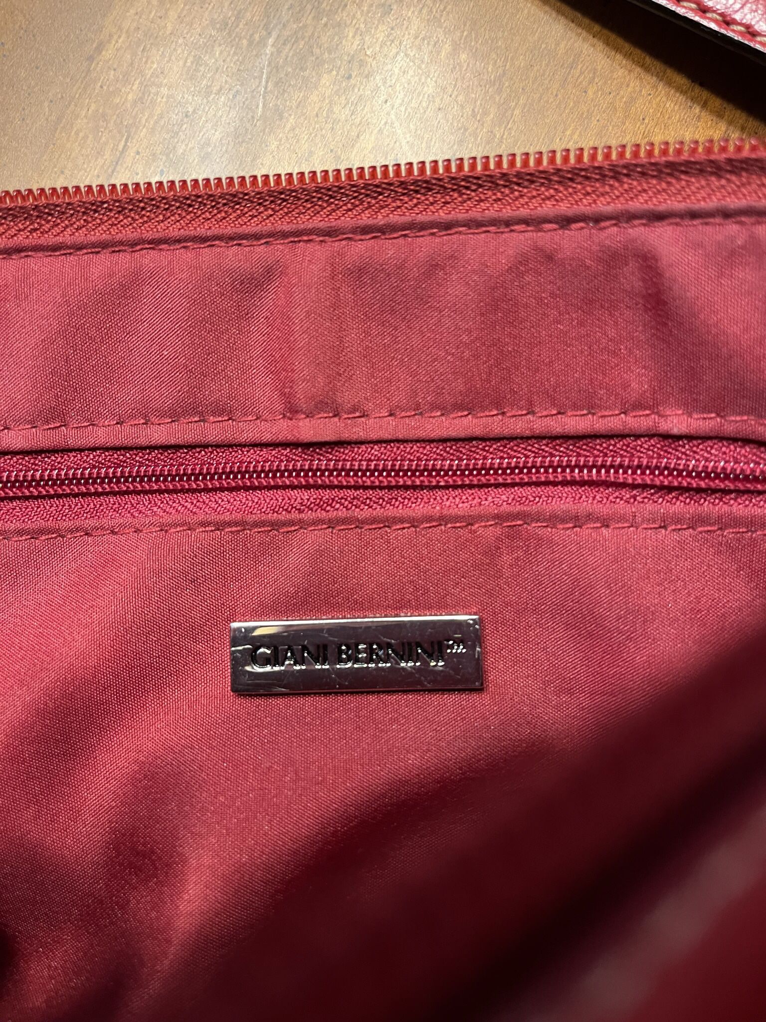 Giani Bernini Red Genuine Leather Satchel Handbag Shoulder Bag for Sale in  No Fort Myers, FL - OfferUp