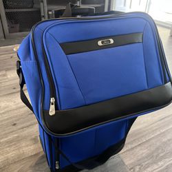 Suitcase With Marching Shoulder Bag 
