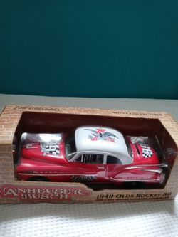 1949 olds rocket 88 Anheuser Busch car-bank.
Brand New.  
This is from Ertl Collectibles from 1999