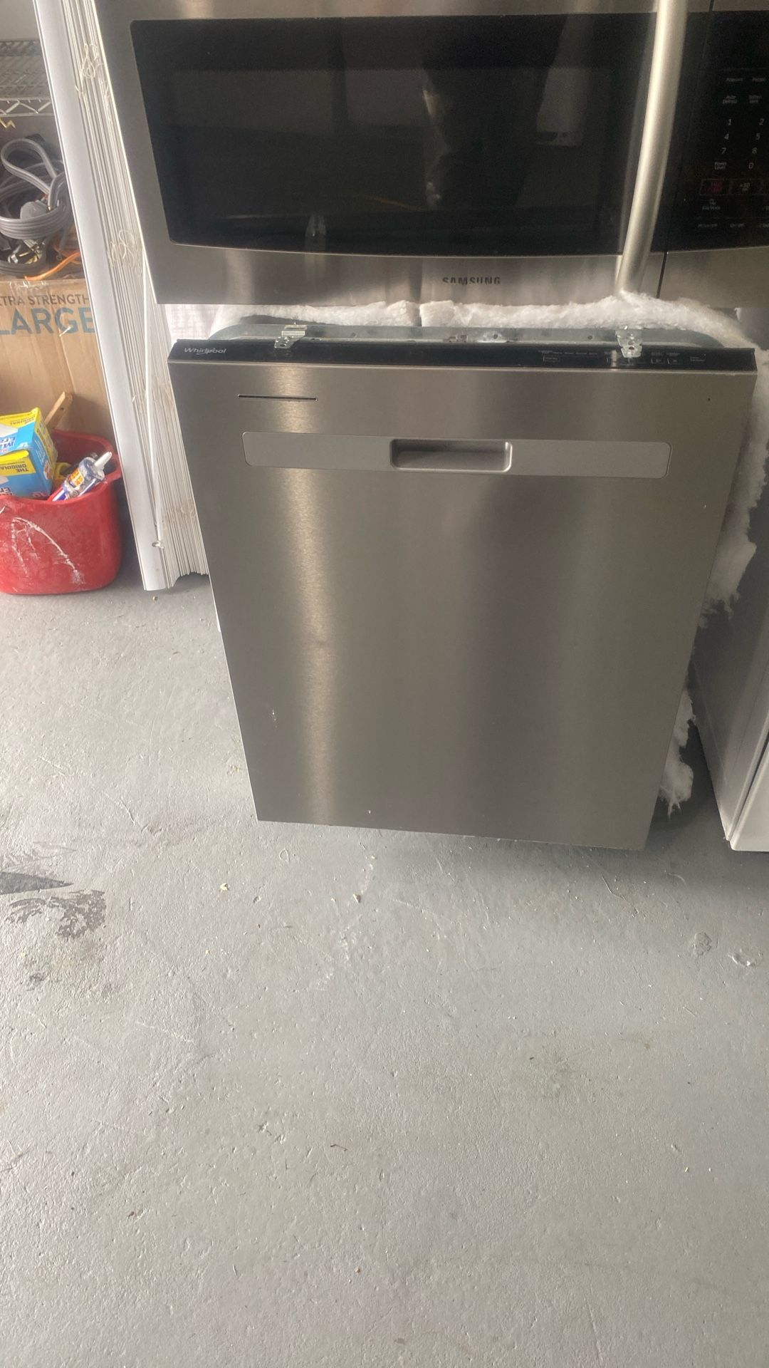 Whirlpool Dishwasher