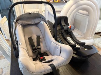 Nuna Pipa Car Seat with Base