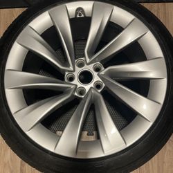 Wheel And Tire (spare) For Tesla Model Y Juniper 