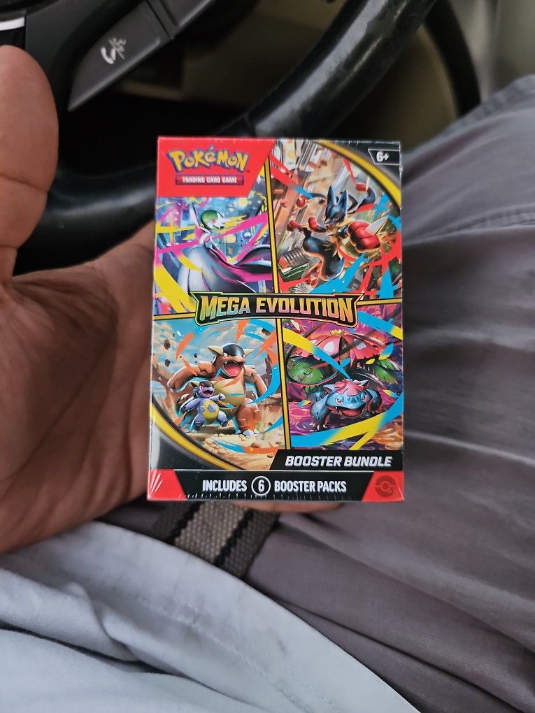 Buster Bundle Mega Evolution