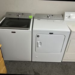 WHITE MAYTAG BRAVOS WASHER DRYER SET LARGE CAPACITY