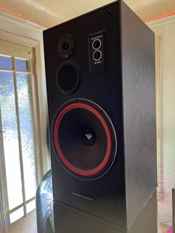 Cerwin-Vega! E-715 Speakers Set of 2