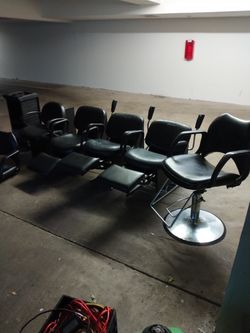 Beauty Salon/Barber Chairs 