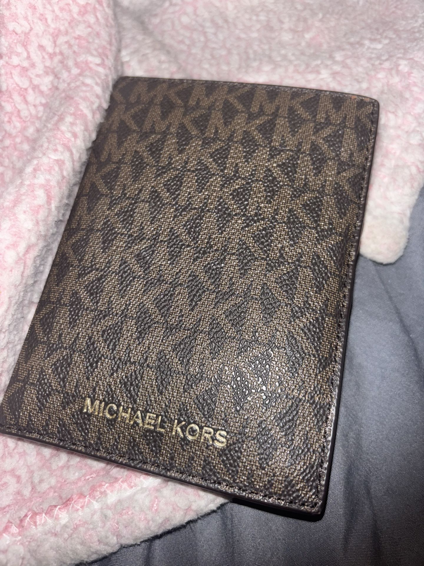 Michael Kors Wallet/Passport Holder