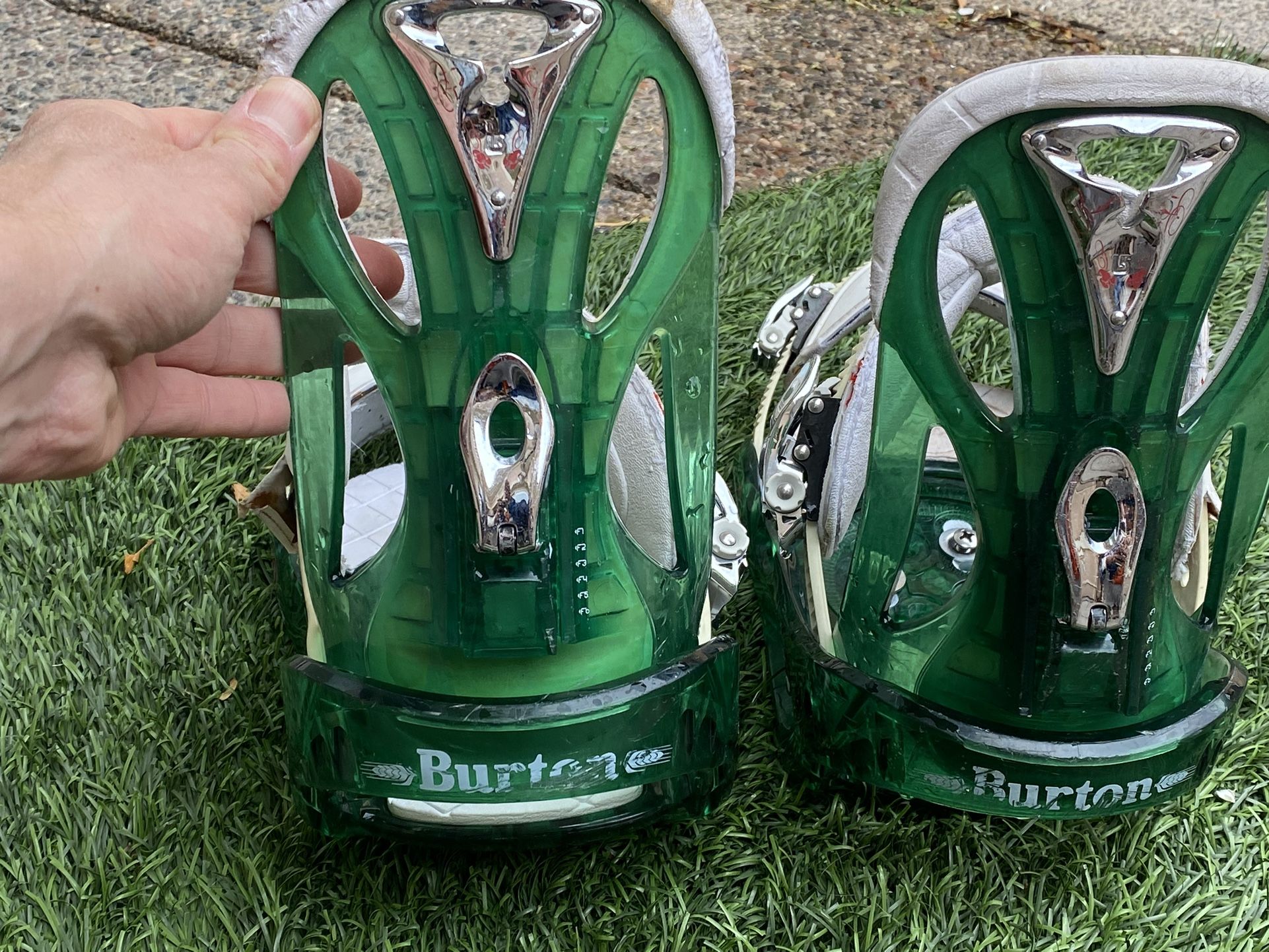 BURTON SNOWBOARD BINDINGS CUSTOM BREW BINDINGS HEINEKEN EDITION