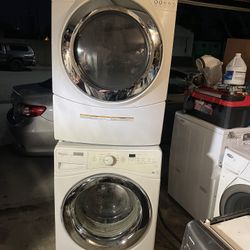 Whirpool Duet Stackable Washer And Gas Dryer