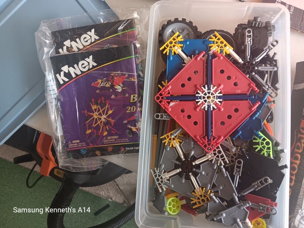 Legos Vintage An Knex