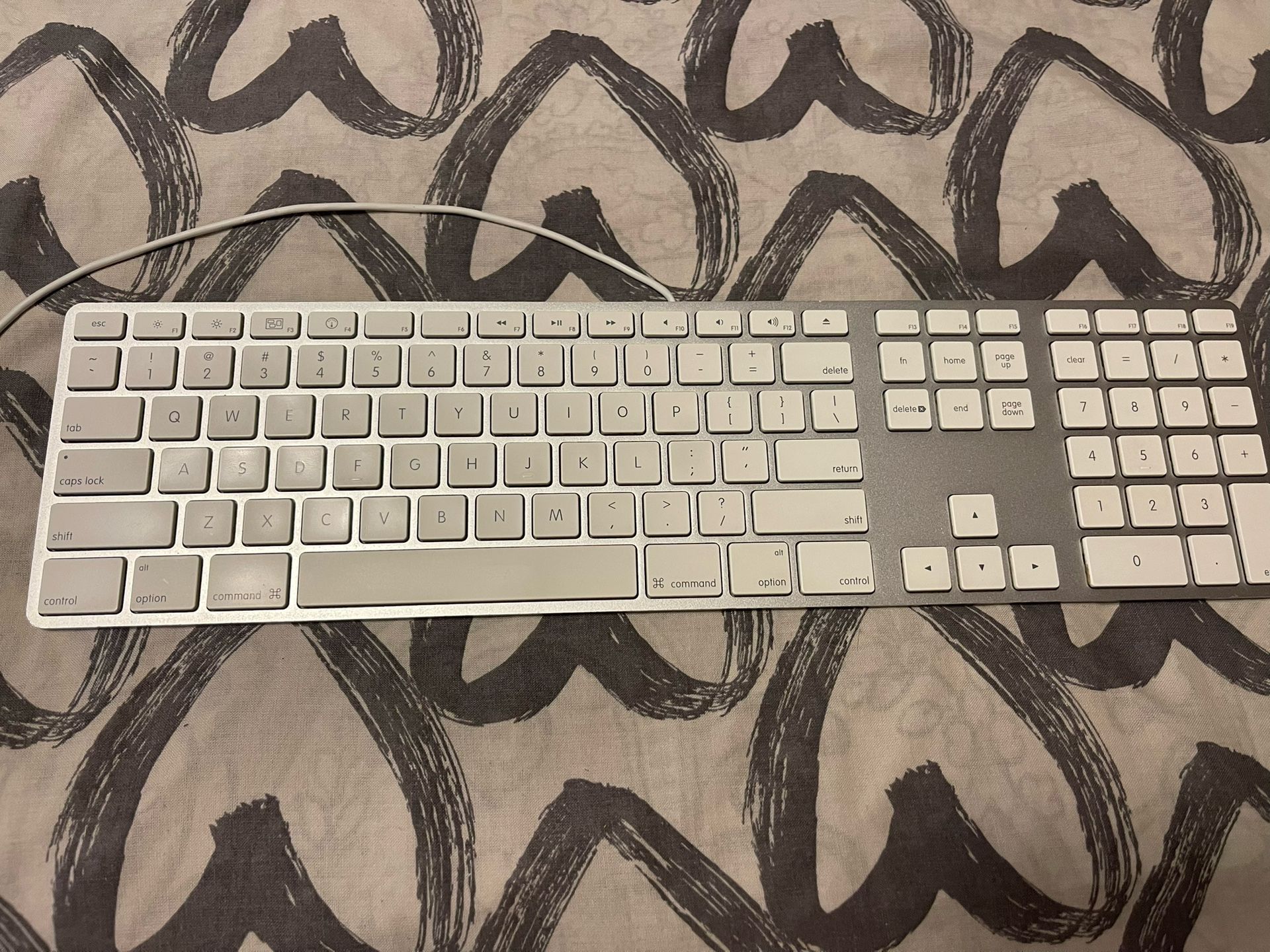 Apple Aluminum Wired keyboard 