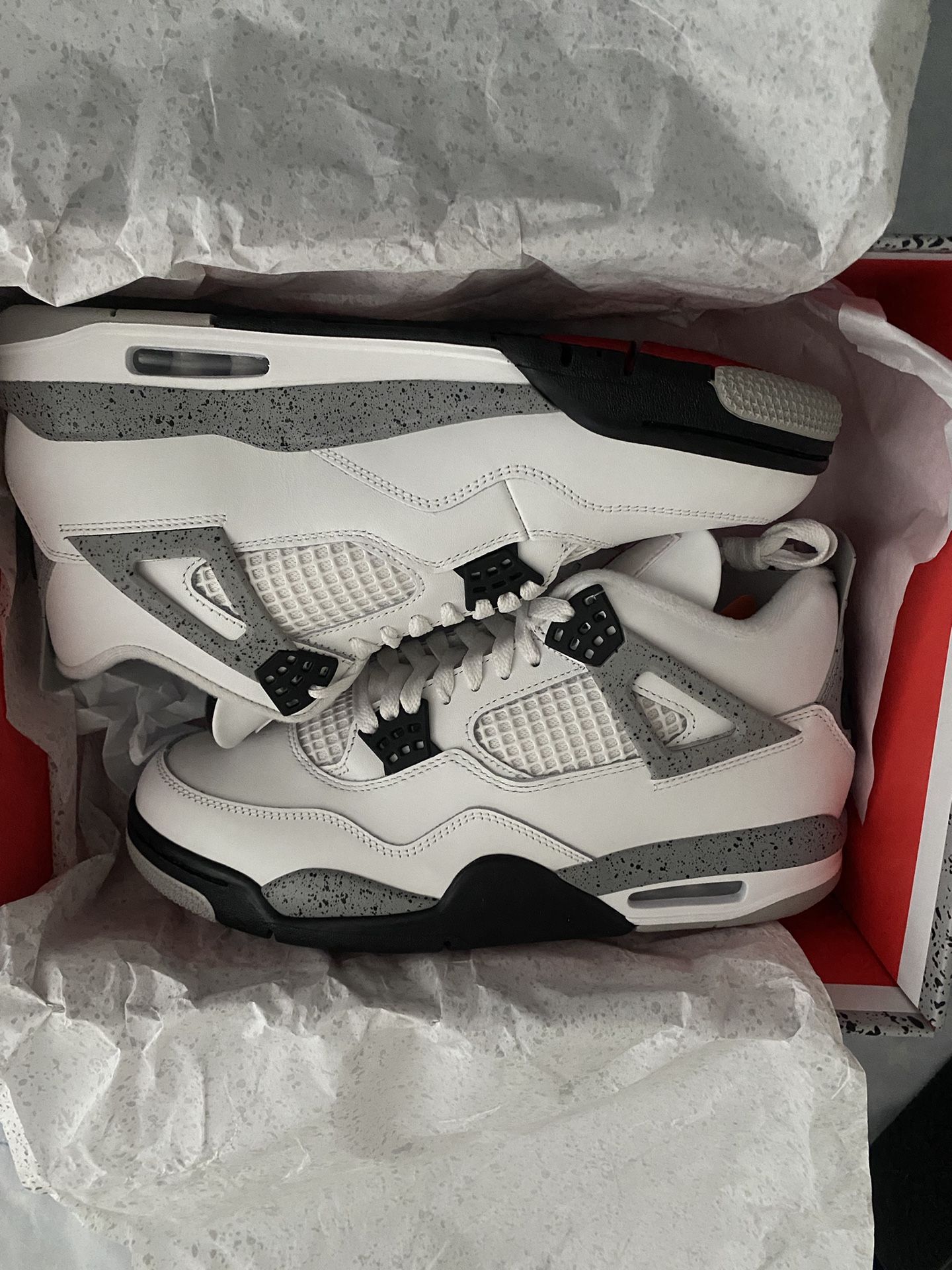 Jordan Retro 4 White Cement 