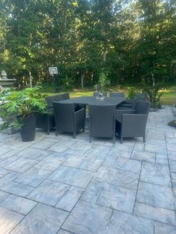 Outdoor table and chairs